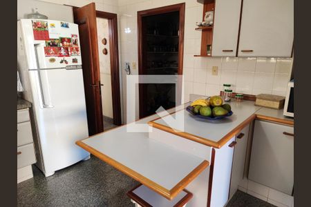 Casa à venda com 541m², 4 quartos e 6 vagascozinha