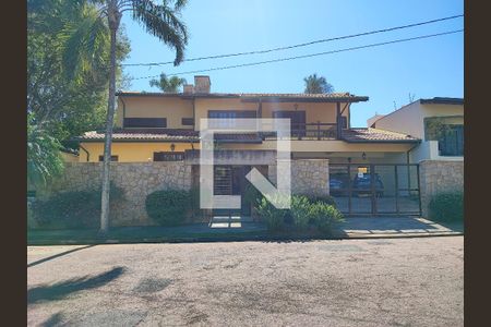 Casa à venda com 541m², 4 quartos e 6 vagasFachada