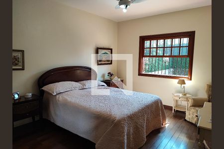 Casa à venda com 541m², 4 quartos e 6 vagasSuíte