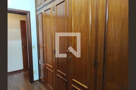 Casa à venda com 541m², 4 quartos e 6 vagasCloset da suíte