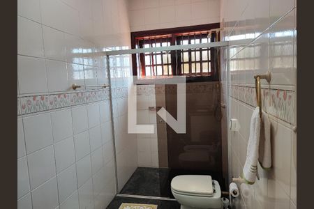Casa à venda com 541m², 4 quartos e 6 vagasBanheiro 2