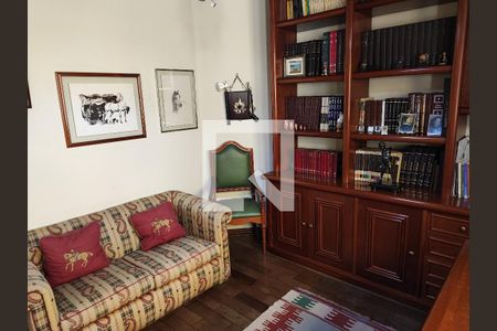 Casa à venda com 541m², 4 quartos e 6 vagasSala de Estar