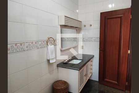 Casa à venda com 541m², 4 quartos e 6 vagasBanheiro 2