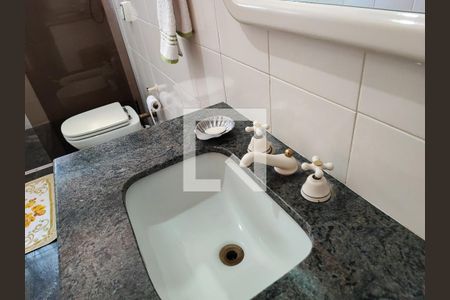 Casa à venda com 541m², 4 quartos e 6 vagasBanheiro 2