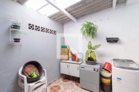 Casa à venda com 110m², 3 quartos e 1 vagaÁrea de serviço