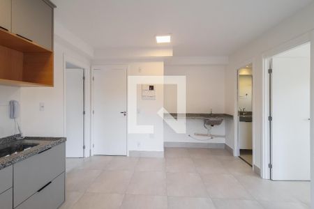 Sala / Cozinha de apartamento para alugar com 2 quartos, 34m² em Sé, São Paulo