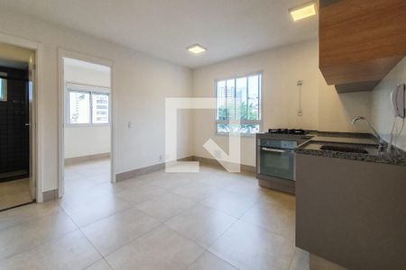 Sala / Cozinha de apartamento para alugar com 2 quartos, 34m² em Sé, São Paulo