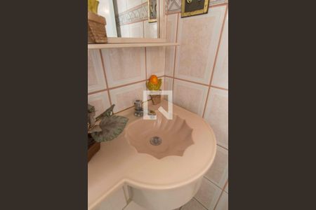 Casa à venda com 350m², 3 quartos e 9 vagasBanheiro Suíte