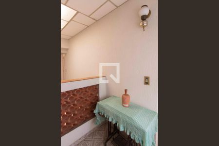 Casa à venda com 350m², 3 quartos e 9 vagasSuíte Varanda interna