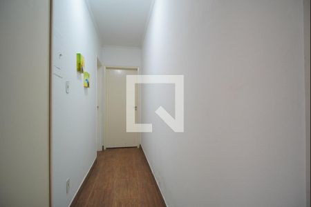 Casa à venda com 160m², 2 quartos e 4 vagasCorredor 