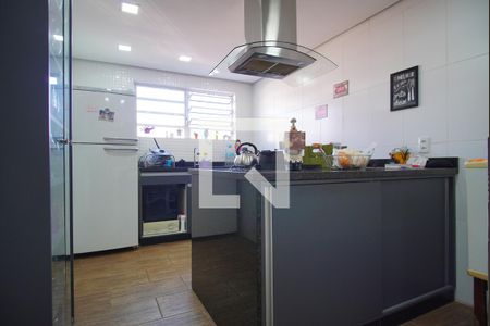 Casa à venda com 160m², 2 quartos e 4 vagasCozinha 