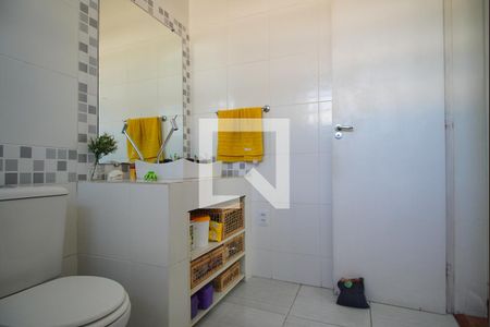 Casa à venda com 160m², 2 quartos e 4 vagasBanheiro suíte 