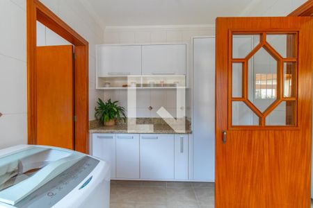 Casa à venda com 385m², 3 quartos e 4 vagas Casa à venda com 385m², 3 quartos e 4 vagasÁrea de Serviço