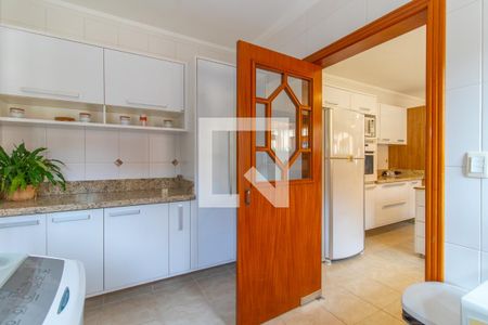 Casa à venda com 385m², 3 quartos e 4 vagas Casa à venda com 385m², 3 quartos e 4 vagasÁrea de Serviço