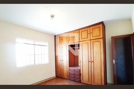 Casa à venda com 117m², 3 quartos e 1 vaga