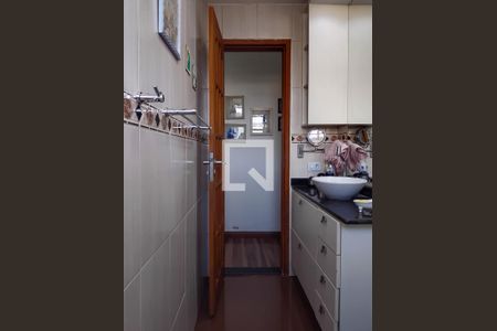 Apartamento à venda com 80m², 3 quartos e 1 vaga Apartamento à venda com 80m², 3 quartos e 1 vagaBanheiro