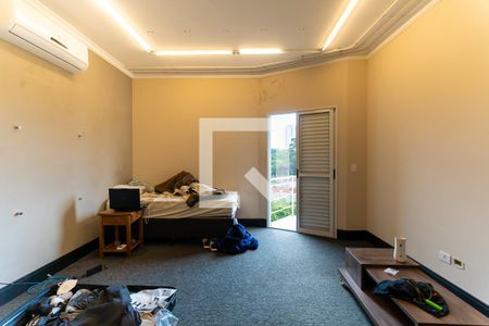 Casa à venda com 640m², 5 quartos e 4 vagasSuíte 1