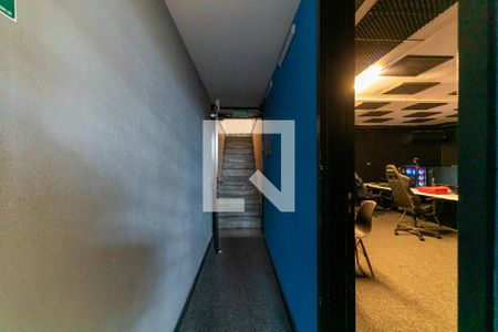 Casa à venda com 640m², 5 quartos e 4 vagasEscada Garagem