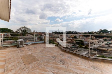 Casa à venda com 640m², 5 quartos e 4 vagasVaranda Quarto 3