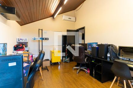 Casa à venda com 640m², 5 quartos e 4 vagasQuarto 3