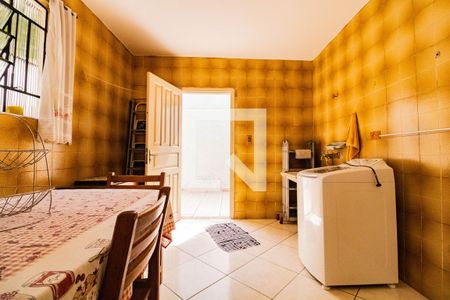 Casa à venda com 193m², 3 quartos e 1 vaga Casa à venda com 193m², 3 quartos e 1 vagaÁrea de Serviço