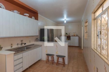 Casa à venda com 280m², 3 quartos e 2 vagas Casa à venda com 280m², 3 quartos e 2 vagasCasa dos Fundos-Cozinha