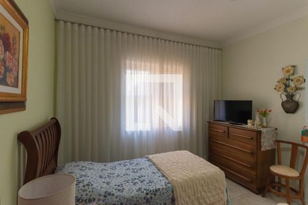 Casa à venda com 280m², 3 quartos e 2 vagas Casa à venda com 280m², 3 quartos e 2 vagasQuarto 2