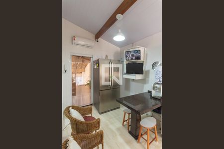 Casa à venda com 280m², 3 quartos e 2 vagas Casa à venda com 280m², 3 quartos e 2 vagasCozinha