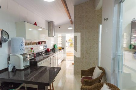 Casa à venda com 280m², 3 quartos e 2 vagas Casa à venda com 280m², 3 quartos e 2 vagasCozinha