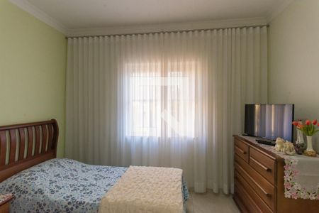 Casa à venda com 280m², 3 quartos e 2 vagas Casa à venda com 280m², 3 quartos e 2 vagasQuarto 2