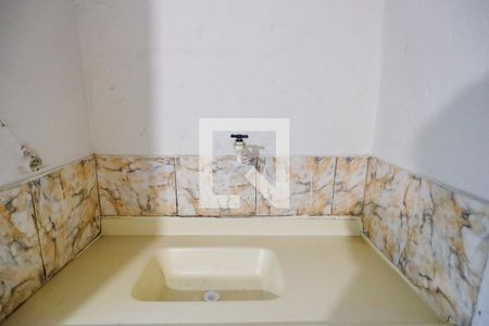 Sala e Cozinha de casa para alugar com 1 quarto, 35m² em Vila Ede, São Paulo