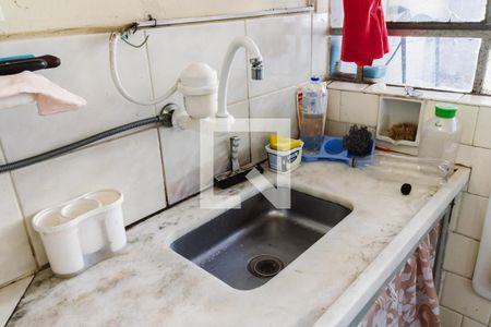 Casa à venda com 240m², 6 quartos e sem vaga Casa à venda com 240m², 6 quartos e sem vagaCasa 3 Cozinha Pia
