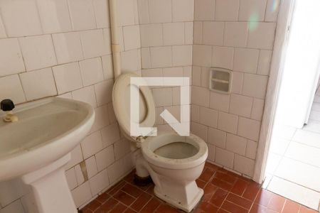 Casa à venda com 87m², 3 quartos e 3 vagasDetalhe banheiro