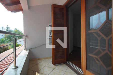 Casa à venda com 200m², 3 quartos e 1 vagaQuarto  Suíte _Varanda 