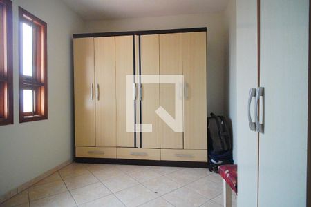 Casa à venda com 200m², 3 quartos e 1 vagacloset 