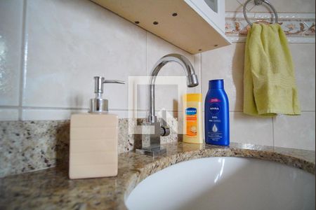 Casa à venda com 200m², 3 quartos e 1 vagabanheiro suíte  