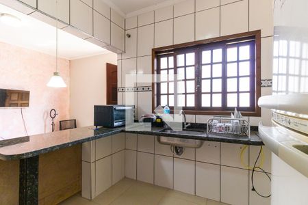 Casa à venda com 170m², 4 quartos e 3 vagas Casa à venda com 170m², 4 quartos e 3 vagasEdícula - Cozinha