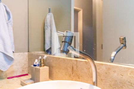 Casa à venda com 170m², 4 quartos e 3 vagas Casa à venda com 170m², 4 quartos e 3 vagasBanheiro social