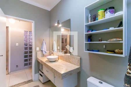 Casa à venda com 170m², 4 quartos e 3 vagas Casa à venda com 170m², 4 quartos e 3 vagasBanheiro social