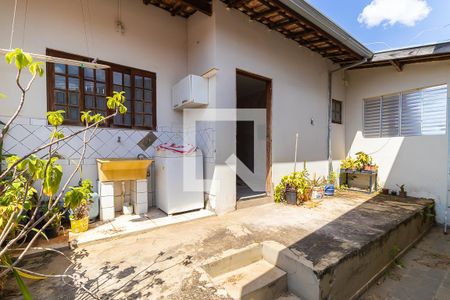 Casa à venda com 170m², 4 quartos e 3 vagas Casa à venda com 170m², 4 quartos e 3 vagasQuintal e edícula