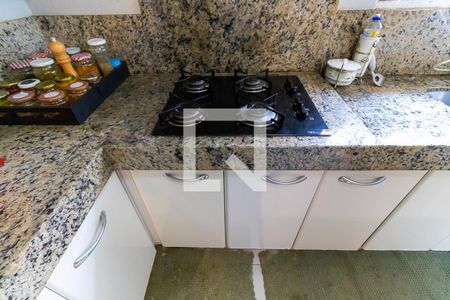 Casa à venda com 170m², 4 quartos e 3 vagas Casa à venda com 170m², 4 quartos e 3 vagasCozinha