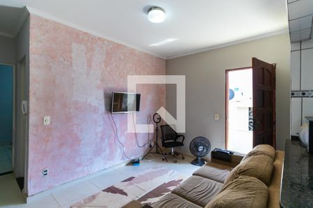 Casa à venda com 170m², 4 quartos e 3 vagas Casa à venda com 170m², 4 quartos e 3 vagasEdícula - Sala