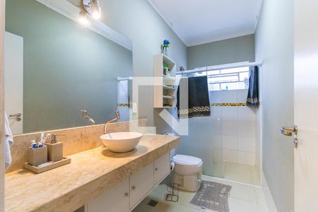 Casa à venda com 170m², 4 quartos e 3 vagas Casa à venda com 170m², 4 quartos e 3 vagasBanheiro social