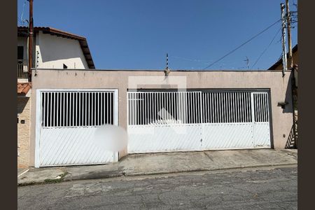 Casa à venda com 290m², 5 quartos e 8 vagasFachada