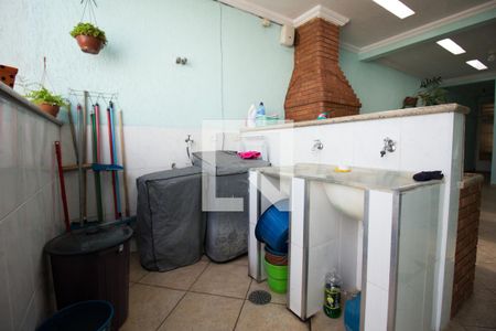 Casa à venda com 290m², 5 quartos e 8 vagasÁrea de Serviço