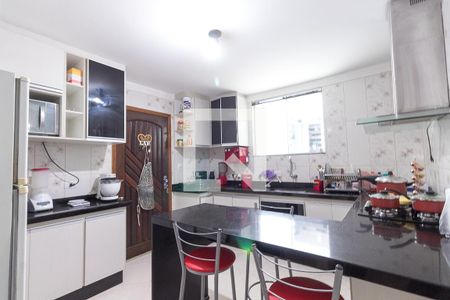 Casa à venda com 250m², 3 quartos e 2 vagasCozinha