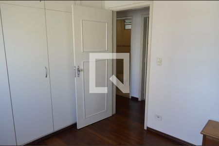 Apartamento à venda com 115m², 3 quartos e 1 vagaQuarto 2