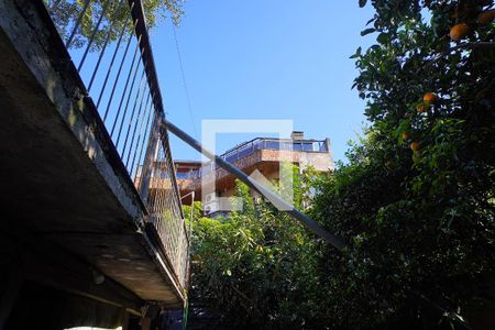 Casa à venda com 400m², 3 quartos e 6 vagasQuintal