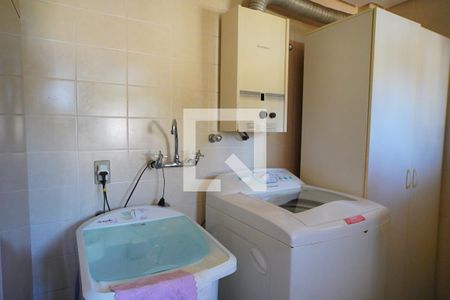 Casa à venda com 400m², 3 quartos e 6 vagasÁrea de Serviço