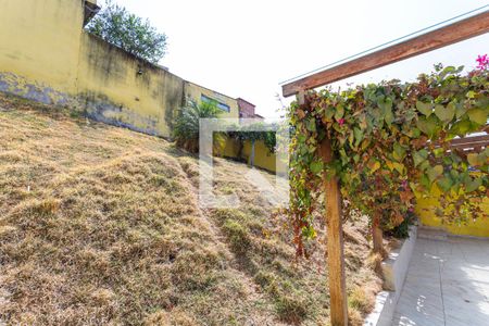 Casa à venda com 300m², 3 quartos e 2 vagas Casa à venda com 300m², 3 quartos e 2 vagasQuintal